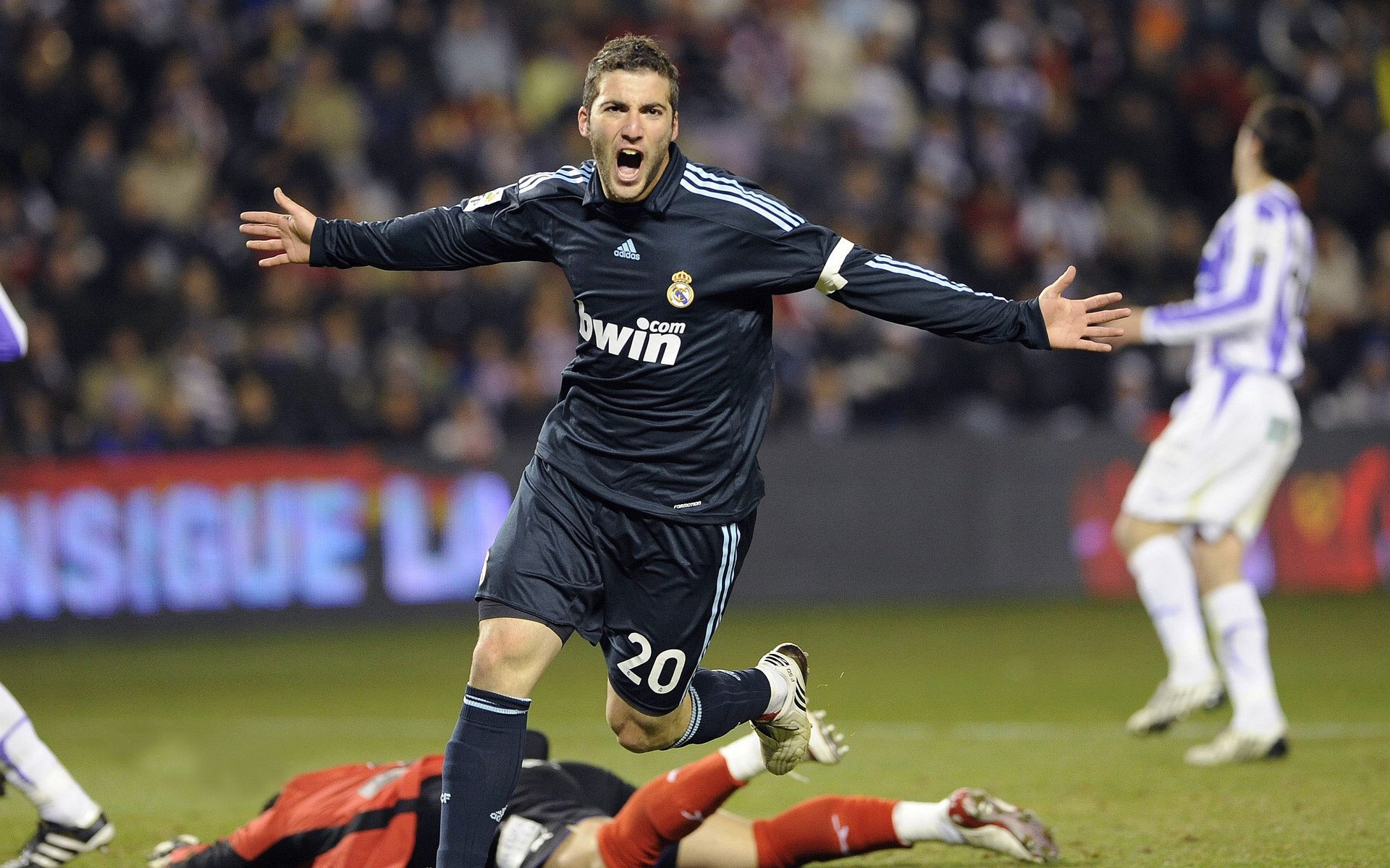 一场硬仗在等着上海申花,他们已做好准备,上海申花官宣