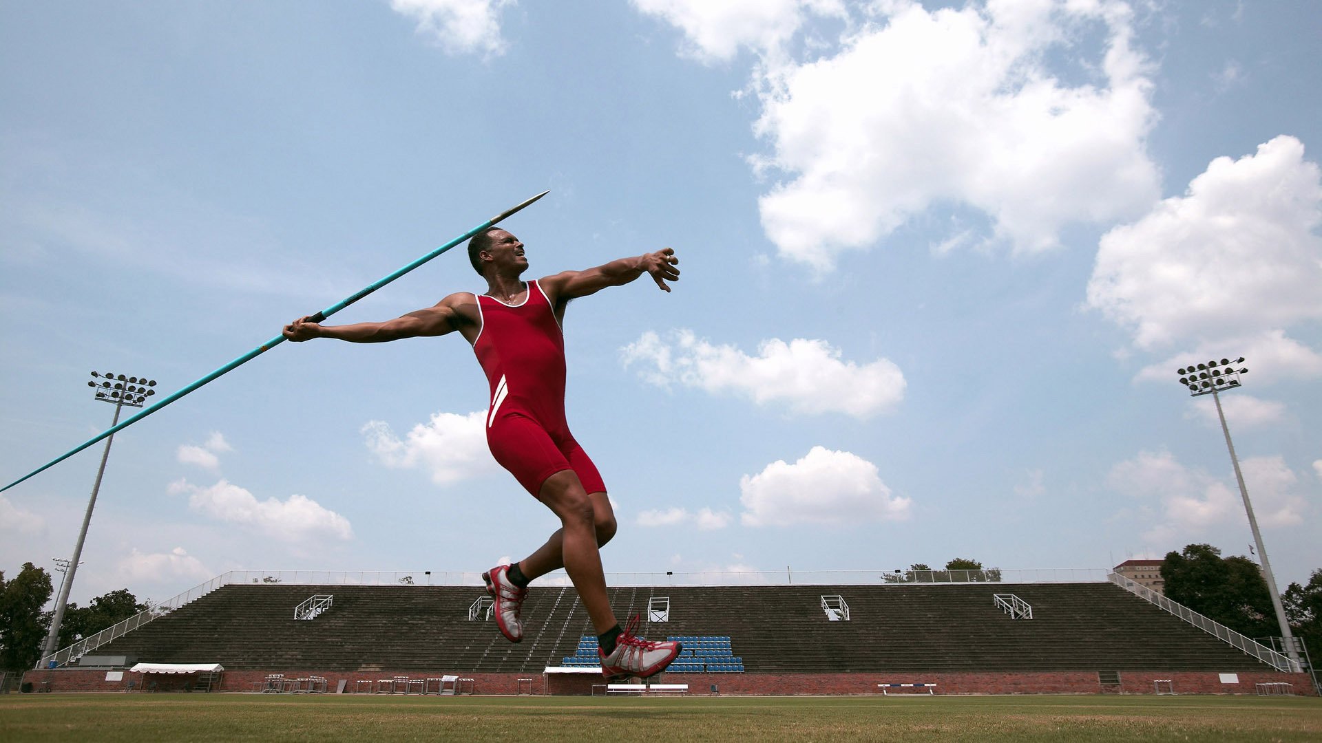 中国足球的场地设施建设规划方案实施方案,我国足球场地设施建设的现实困境及其破解对策