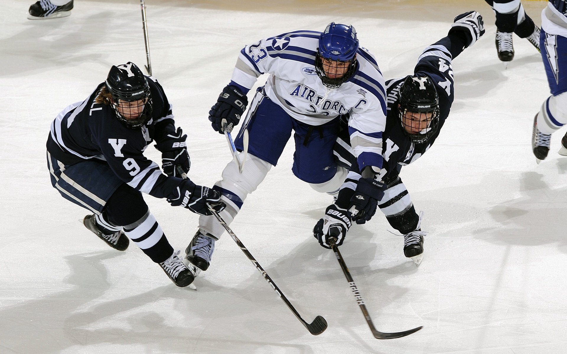 开云登录入口-一周看点：五大联赛最激烈争夺场次盘点，五大联赛最高分夺冠